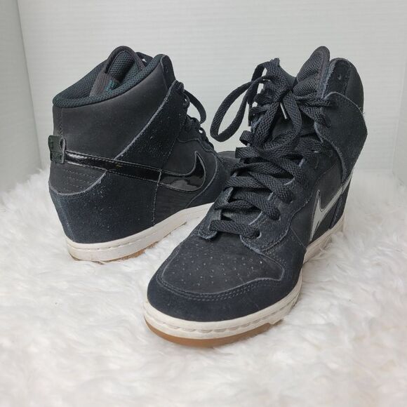 Nike Dunk Sky High Essential Women's Sneaker Size 8.5 Wedge Platform Black Suede - Picture 5 of 10